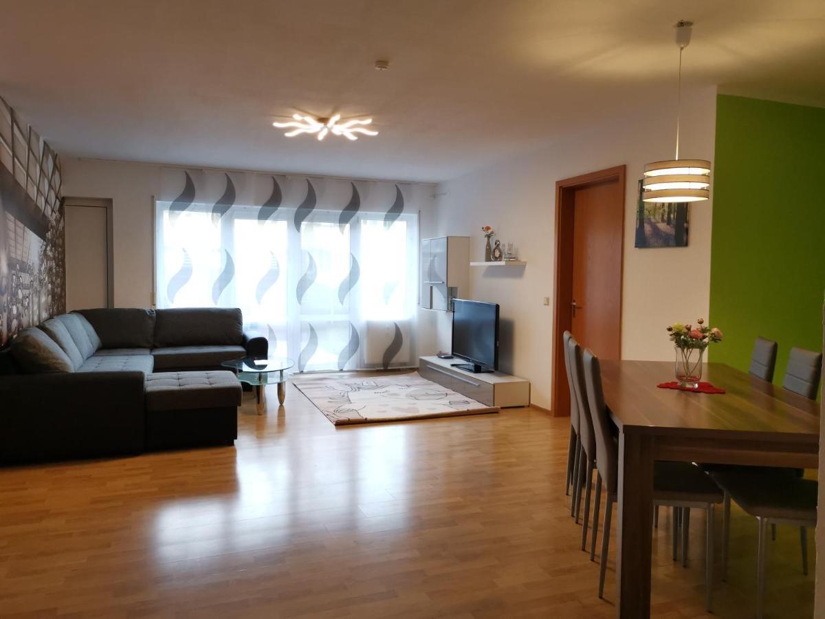 Gute Laune Mit Terrasse Und Garten Zentral FDH Exterior foto
